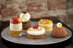 甜品店即将开业,招各岗位人员,限女性踏实稳定的来,待遇优厚! 甜品店即将开业,招各岗位人员,限女性踏实稳定的来,待遇优厚!