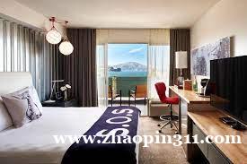 招聘酒店前台清洁各一名 招聘酒店前台清洁各一名