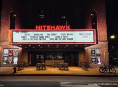 NiteHawk Cinema：前台票务员