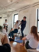 瑜伽馆请瑜伽助教