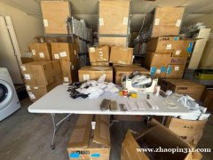 闲置车库 地下室 空房间 闲置车库 地下室 空房间